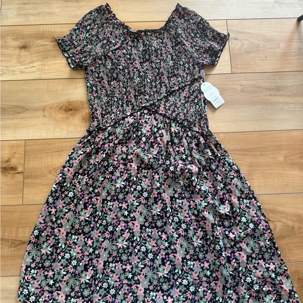 wonder nation pink and black floral top label